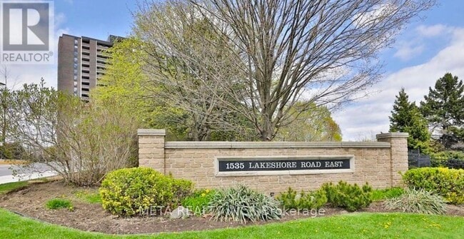 property at 1535 Lakeshore Rd E