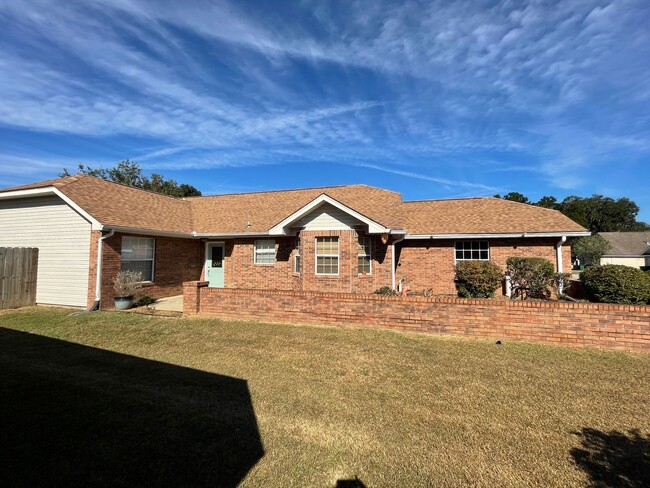 4465 Cool Emerald Dr in Tallahassee, FL - Foto de edificio - Building Photo