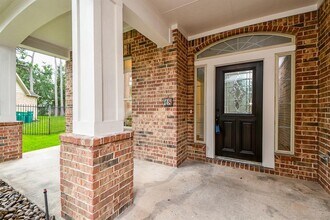 18 Hadlock Pl in Spring, TX - Foto de edificio - Building Photo