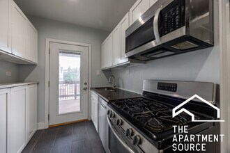 3716 W Belmont Ave, Unit 1S in Chicago, IL - Building Photo - Building Photo