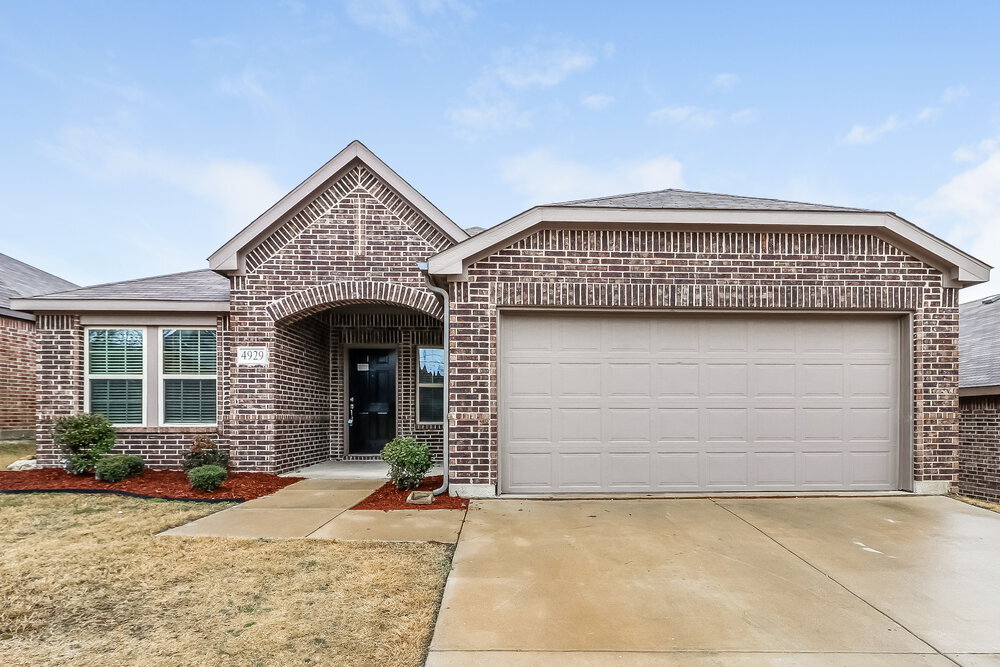 4929 Lemon Grove Dr in Fort Worth, TX - Building Photo