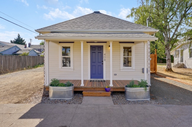 731 SW Elm St in Albany, OR - Building Photo - Building Photo