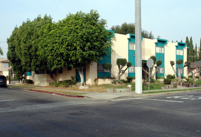 903 N Eucalyptus Ave in Inglewood, CA - Building Photo - Building Photo