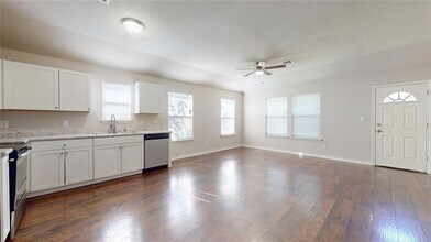 2104 Daniel St in Fort Worth, TX - Building Photo - Building Photo