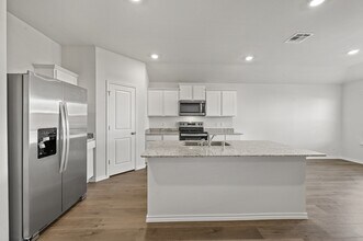 122 Goel St in Greenville, TX - Building Photo - Building Photo