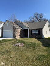 142 Winding Brook Way in Pendleton, IN - Building Photo - Building Photo