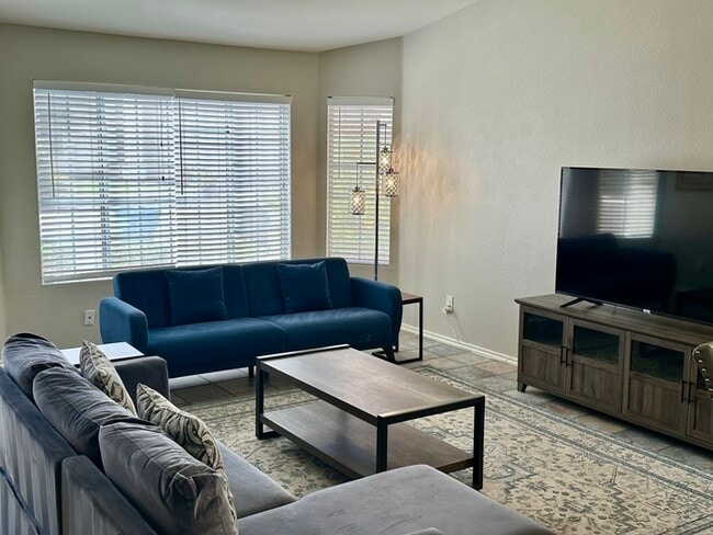 16031 S 13th Pl in Phoenix, AZ - Building Photo - Building Photo