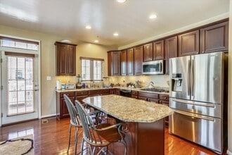 1022 Ironwood Ln in Severn, MD - Foto de edificio - Building Photo