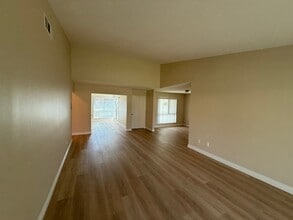 23115 Village 23 in Camarillo, CA - Building Photo - Building Photo