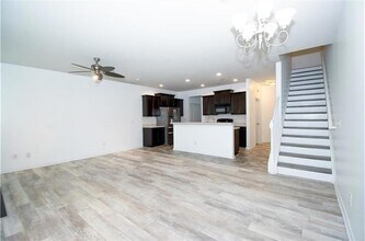 162 Townview Dr in Woodstock, GA - Building Photo - Building Photo