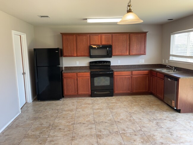 8517 Gray Shale Dr in Fort Worth, TX - Building Photo - Building Photo