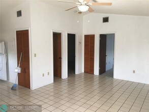 19 Meridian Ave in Key Largo, FL - Building Photo - Building Photo