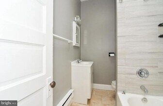 5 S Wickham Rd in Baltimore, MD - Building Photo - Building Photo