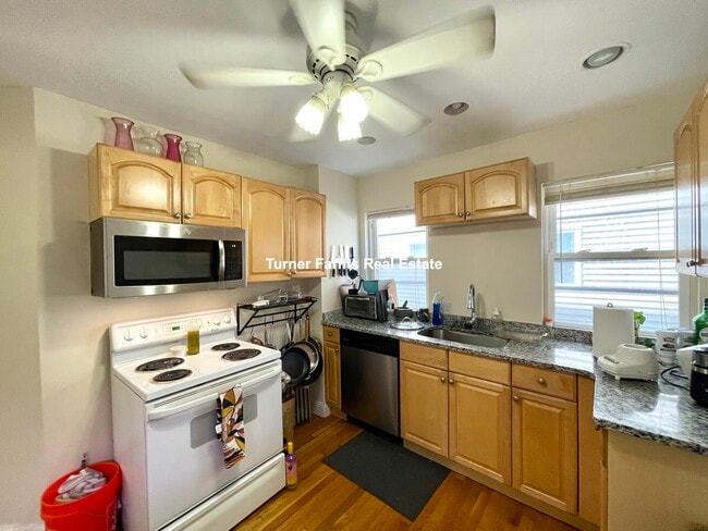 290 Boston Ave, Unit 1