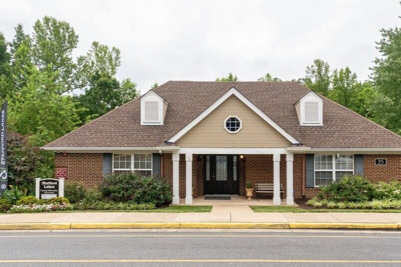 Stafford Lakes in Fredericksburg, VA - Building Photo