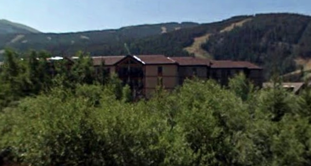 10 Sanctuary Ln in Dillon, CO - Building Photo