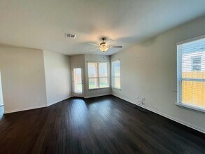 4012 Birdwatch Loop in Pflugerville, TX - Building Photo - Building Photo