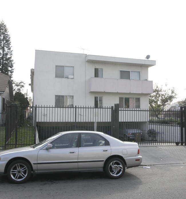 1220 N Van Ness Ave in Los Angeles, CA - Building Photo - Building Photo