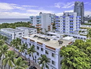 130 3rd St in Miami Beach, FL - Building Photo - Building Photo