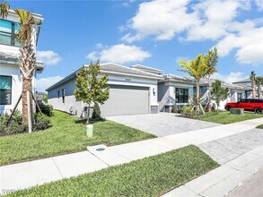 20329 Fair Oak Ln in Estero, FL - Building Photo - Building Photo