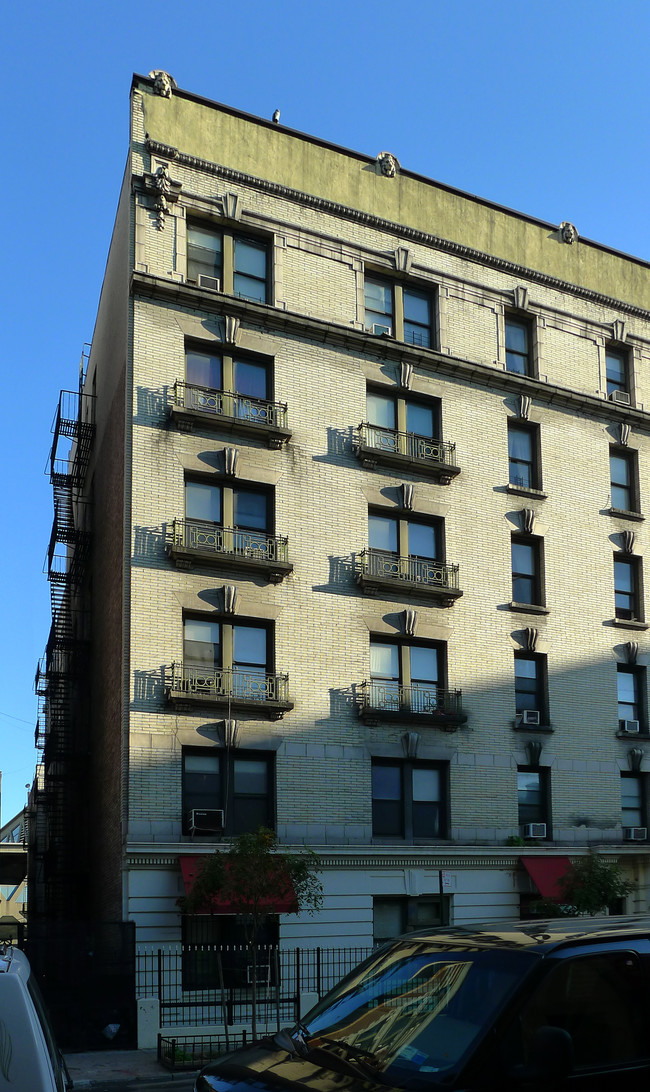4181 Broadway in New York, NY - Foto de edificio - Building Photo