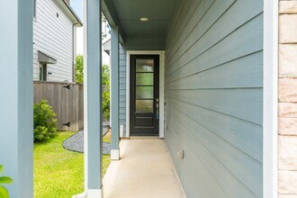 546 Dry Fork Ln in Conroe, TX - Building Photo - Building Photo