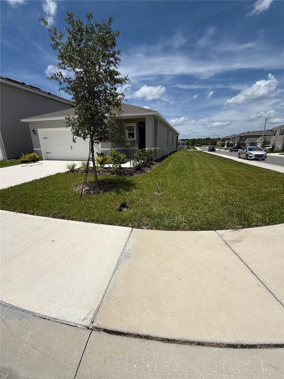 1424 Cumberland Ave in Davenport, FL - Building Photo - Building Photo
