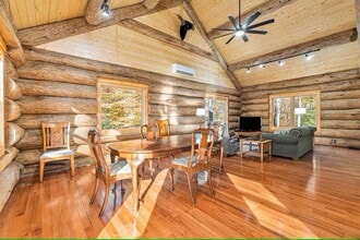 274 N Pioneer Rd in Beulah, MI - Building Photo - Building Photo