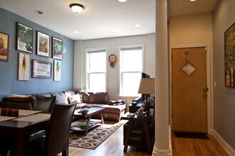 2222 W Medill Ave in Chicago, IL - Building Photo - Building Photo