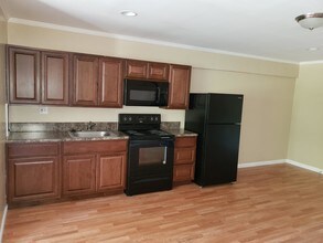 2854 W Sylvania Ave-Unit -7 in Toledo, OH - Building Photo - Building Photo