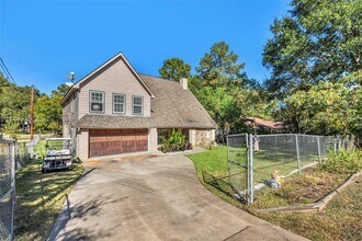 13392 Southshore Dr in Conroe, TX - Building Photo - Building Photo