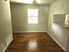 554 Miriam Ave in Daytona Beach, FL - Building Photo - Building Photo