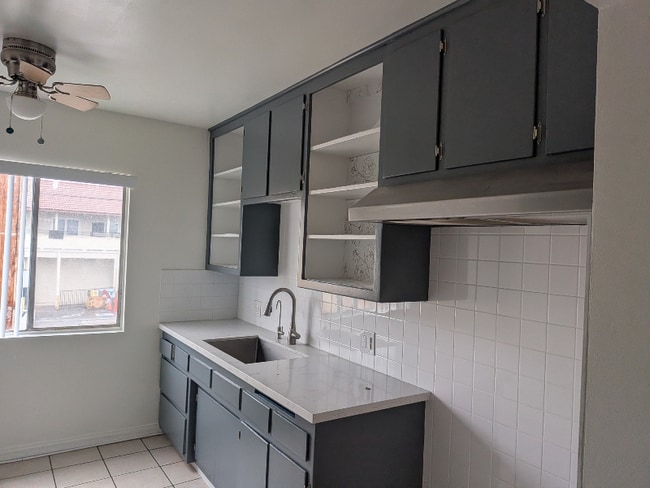 6501 Stafford Ave in Huntington Park, CA - Foto de edificio - Building Photo