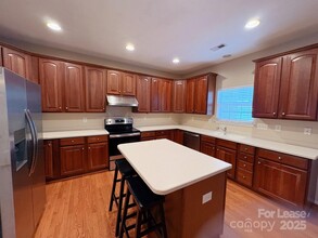 10328 Berkeley Pond Dr in Charlotte, NC - Building Photo - Building Photo