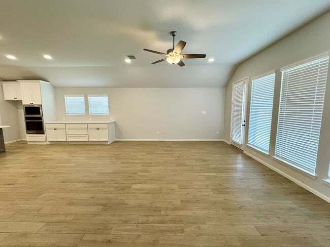 property at 31310 Wildflower Fld Ct