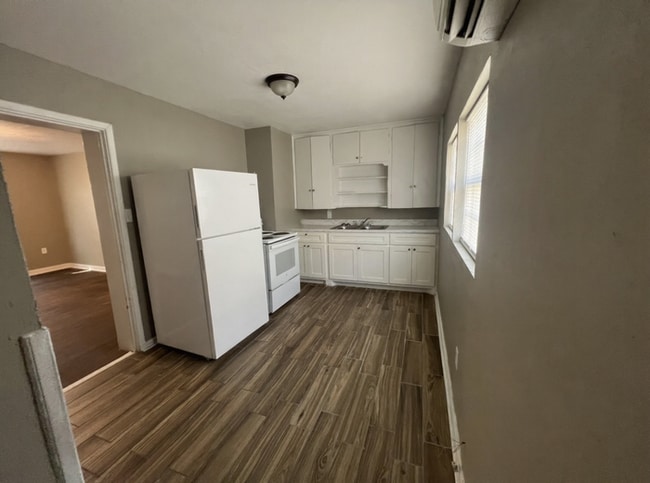 2400 S Cedar St in Borger, TX - Building Photo - Building Photo