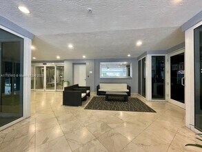170 SE 14th St in Miami, FL - Building Photo - Building Photo