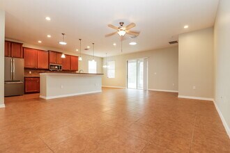 6442 Twin Bridges Dr in Zephyrhills, FL - Building Photo - Building Photo
