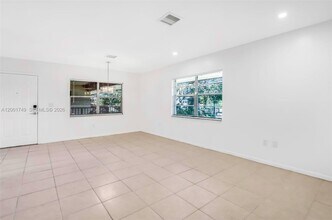 15391 S Dixie Hwy in Palmetto Bay, FL - Building Photo - Building Photo