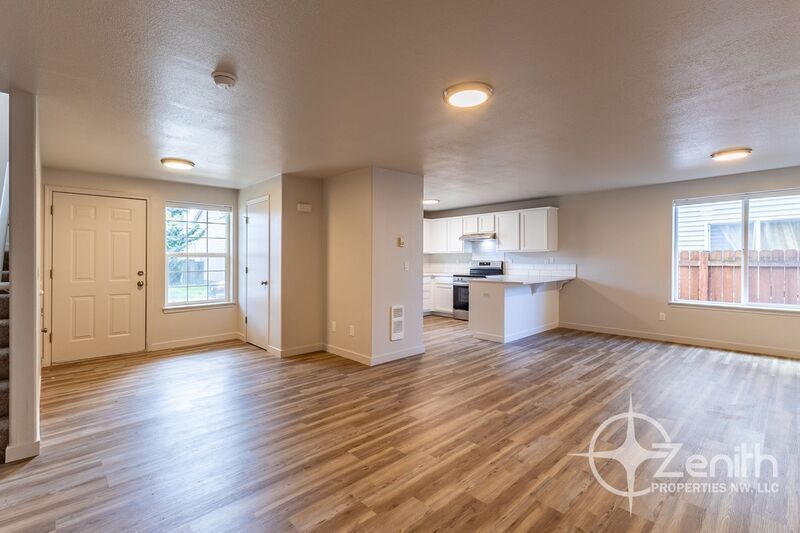 1116 W 30th St in Vancouver, WA - Foto de edificio