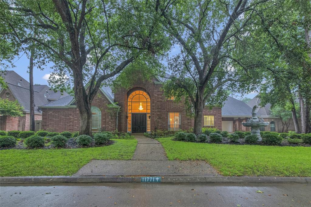 11771 Quail Creek Dr in Houston, TX - Foto de edificio