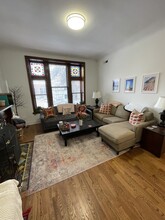 2232 N Kenmore Ave, Unit 3 in Chicago, IL - Building Photo - Building Photo