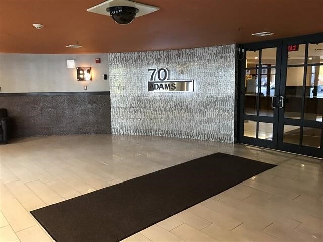 70 Adams St in Hoboken, NJ - Building Photo - Building Photo