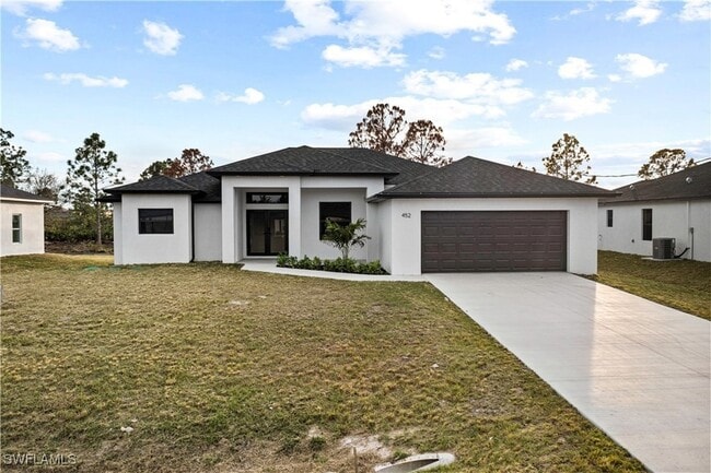 452 Mercedes Ct in Lehigh Acres, FL - Foto de edificio - Building Photo