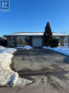 72 Cathcart Crescent in Brampton, ON - Building Photo