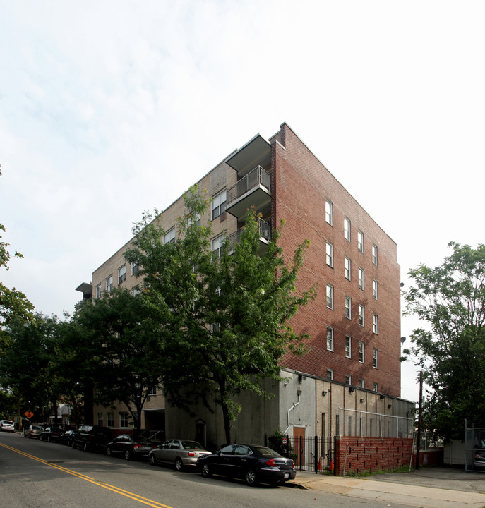 112-25 167th St in Jamaica, NY - Building Photo