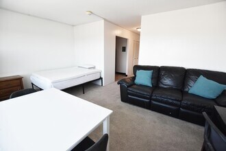 555 E William St, Unit 22E in Ann Arbor, MI - Building Photo - Building Photo