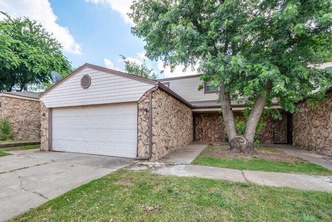property at 3508 Wynn Cir