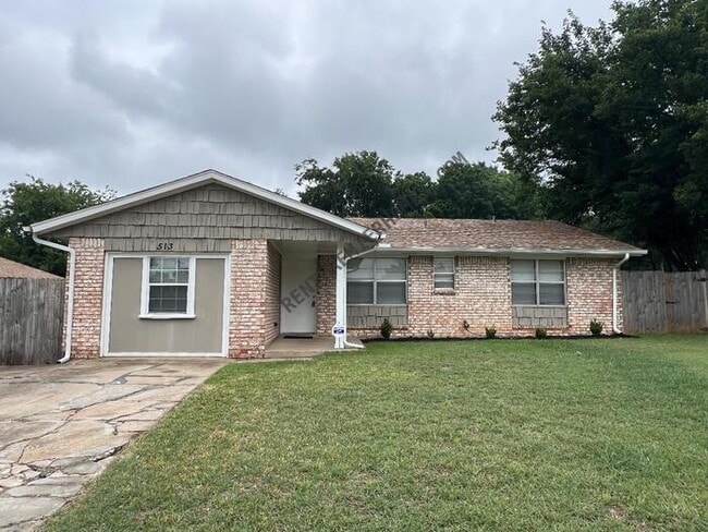 property at 513 Redwood Dr