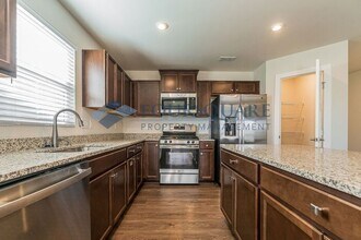 8621 Kenridge Ln in Fuquay Varina, NC - Building Photo - Building Photo